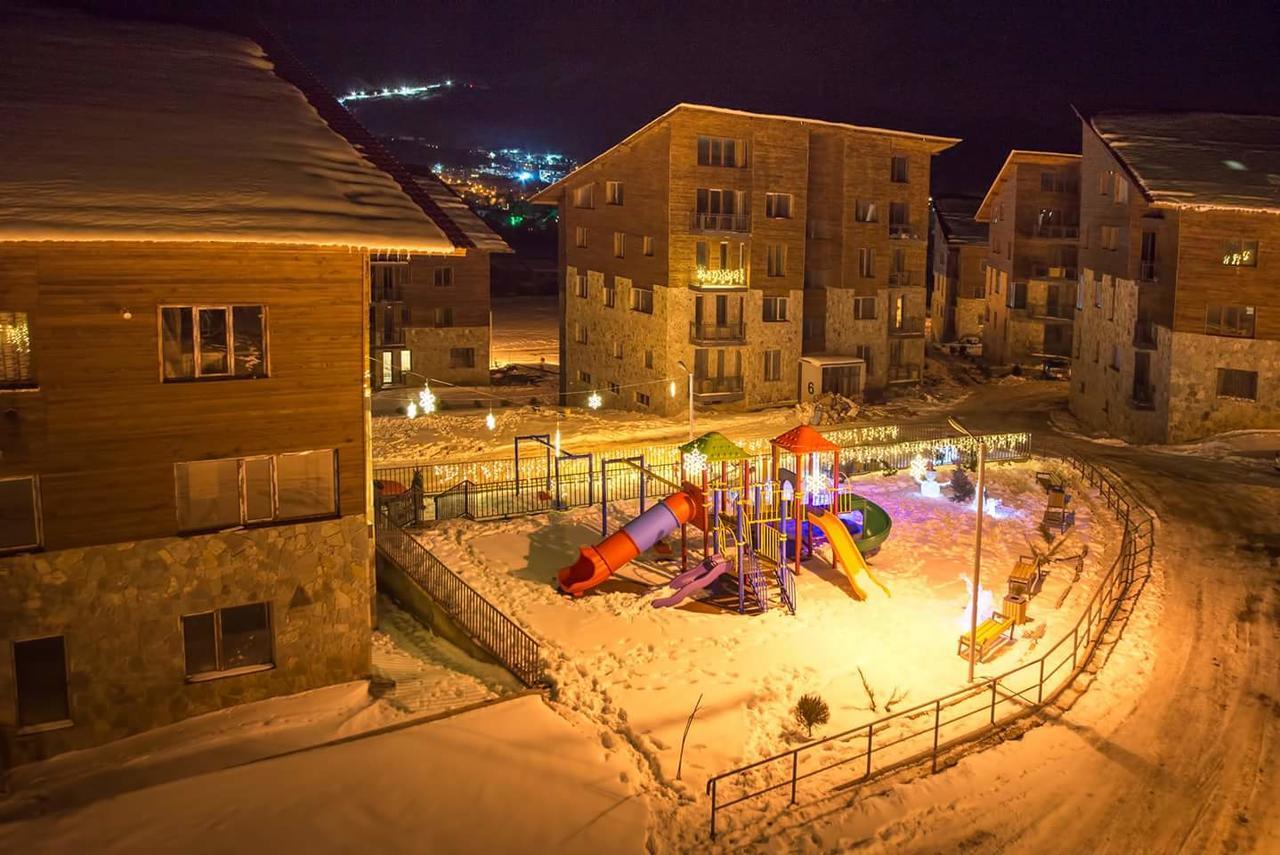 Marta At Monte Bakuriani Apartment Екстериор снимка